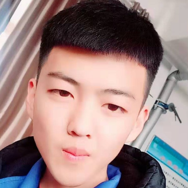 星雨勤恳的照片