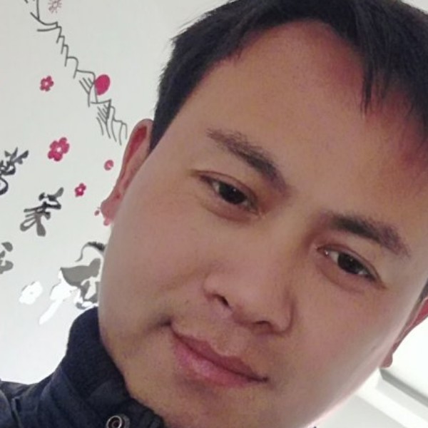 汪嘉林的照片