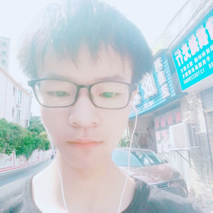 手机深拥敏感的照片