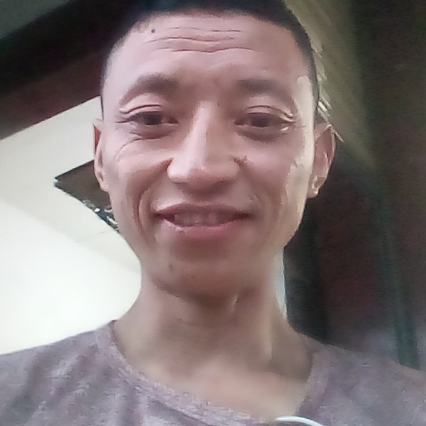 幸福美好一家人的照片