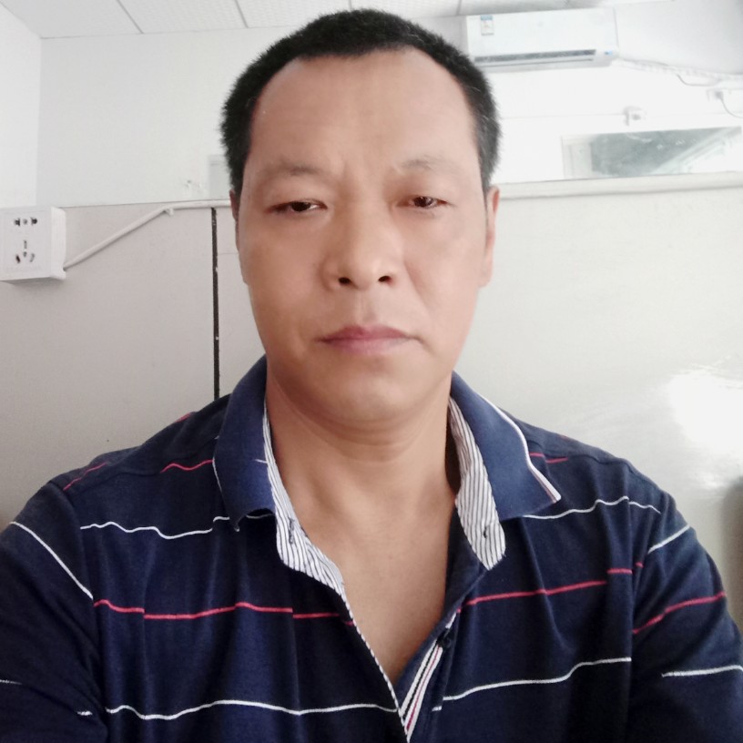 优雅有尊云的照片