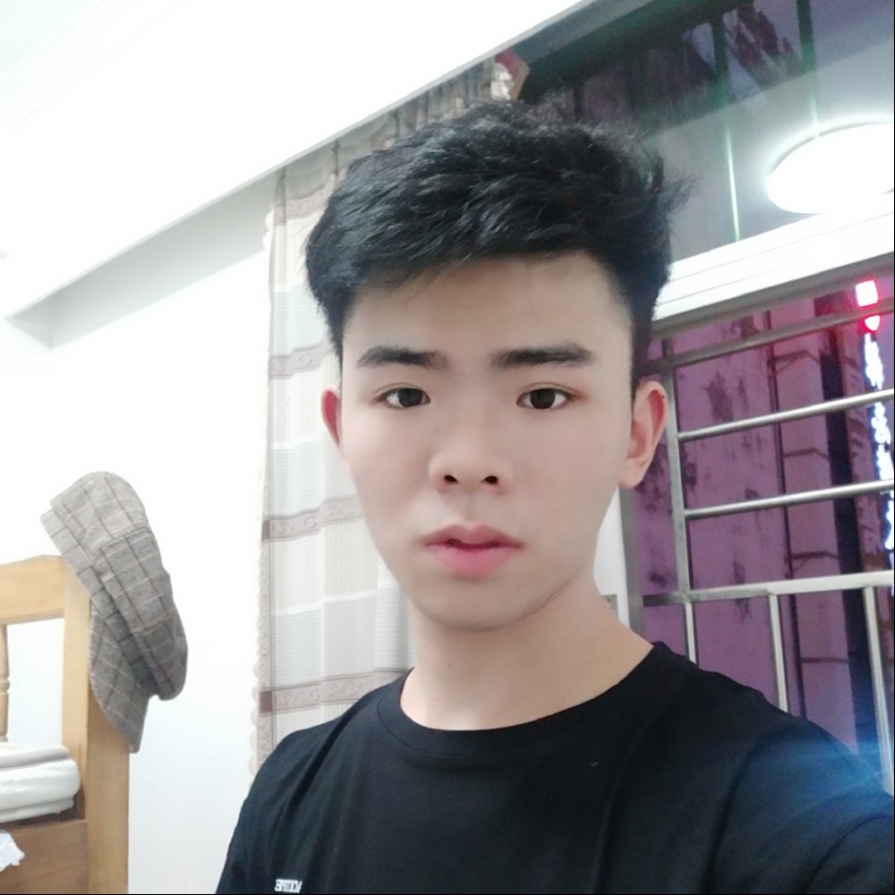 勤劳迎凉面的照片