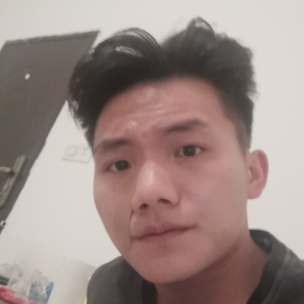 上关，花少的照片
