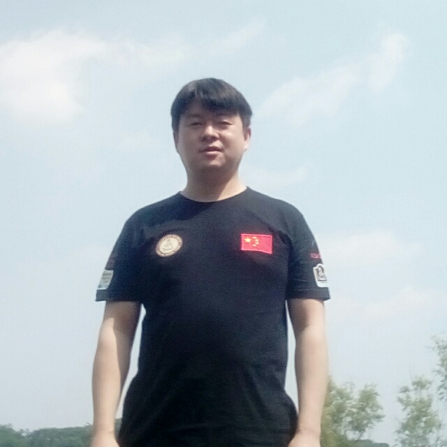 游龙的照片