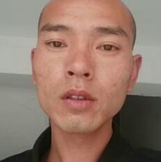 朋友单身的照片