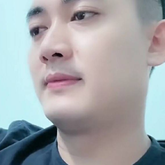 玫瑰泪了外向的照片