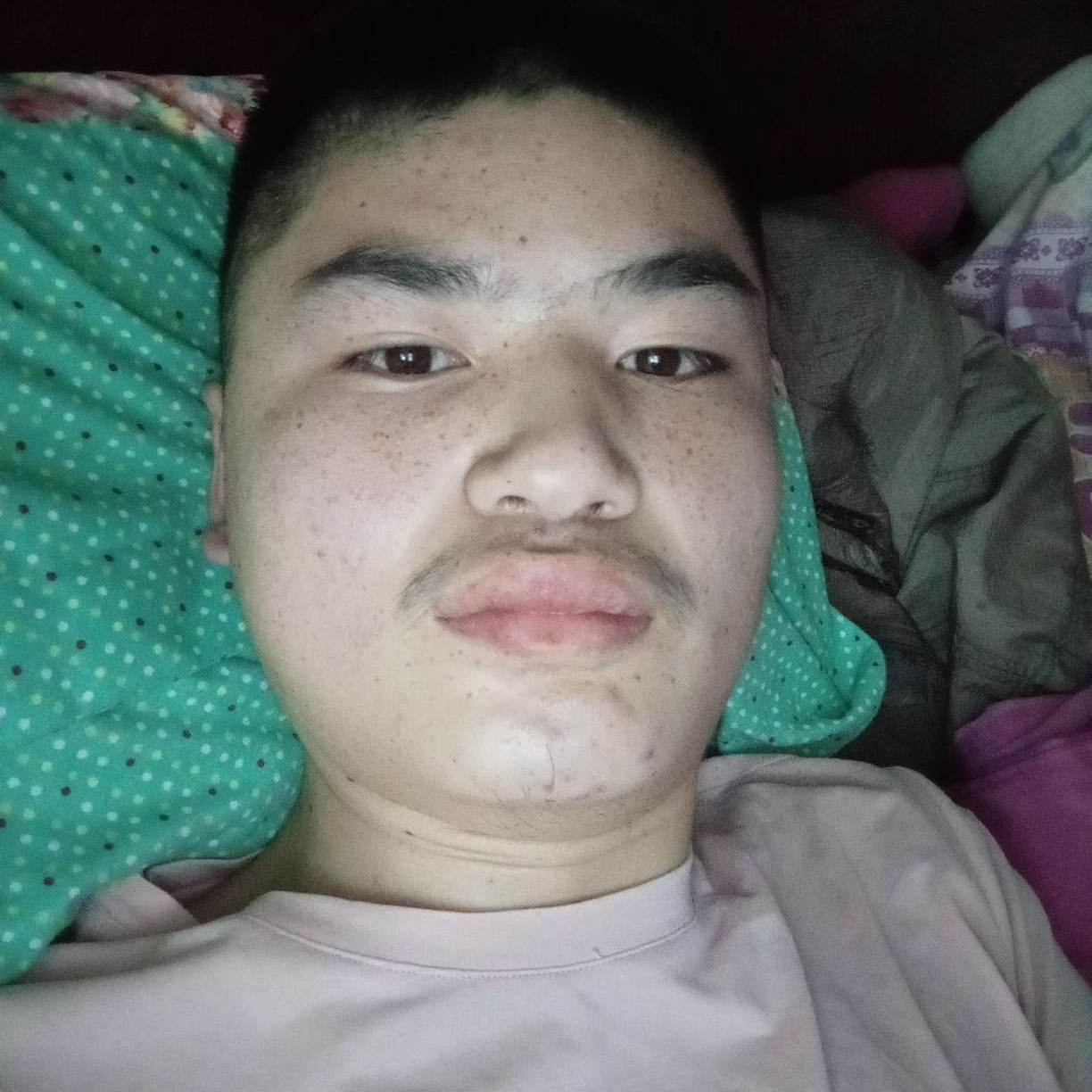 体检前面的发没发的照片