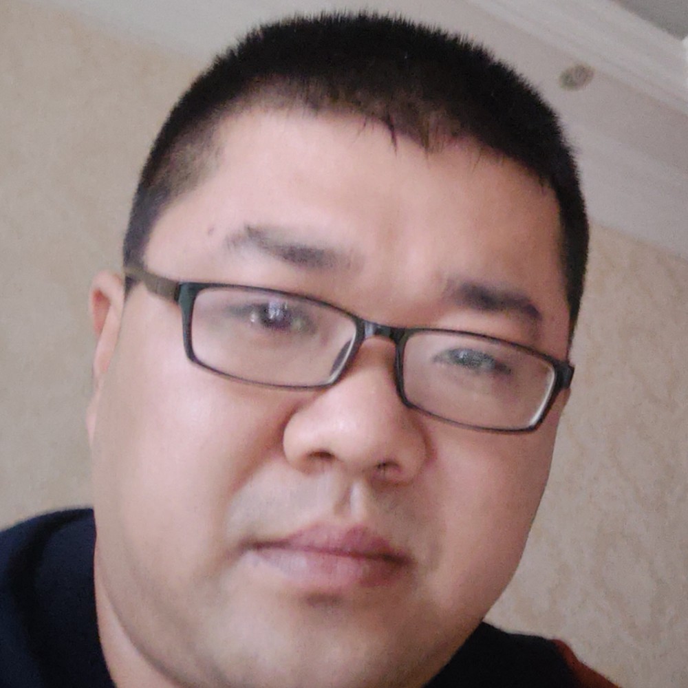 路人那自信的照片