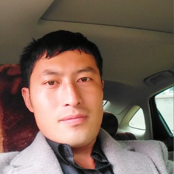 一个人走自己的照片