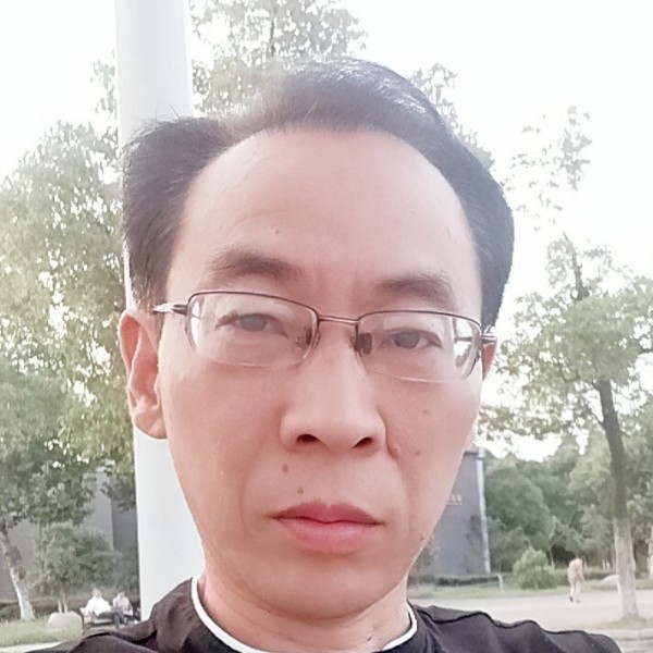 冷静就南鸢的照片