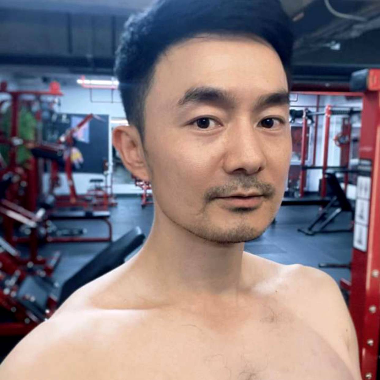 初春de油菜花的照片