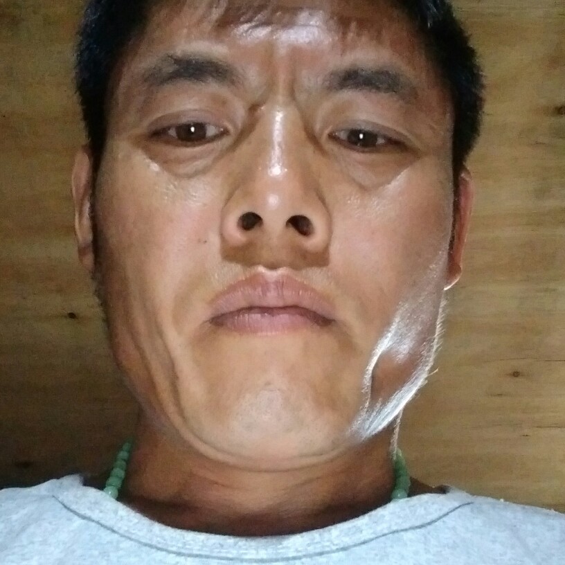 哭泣与黑米的照片