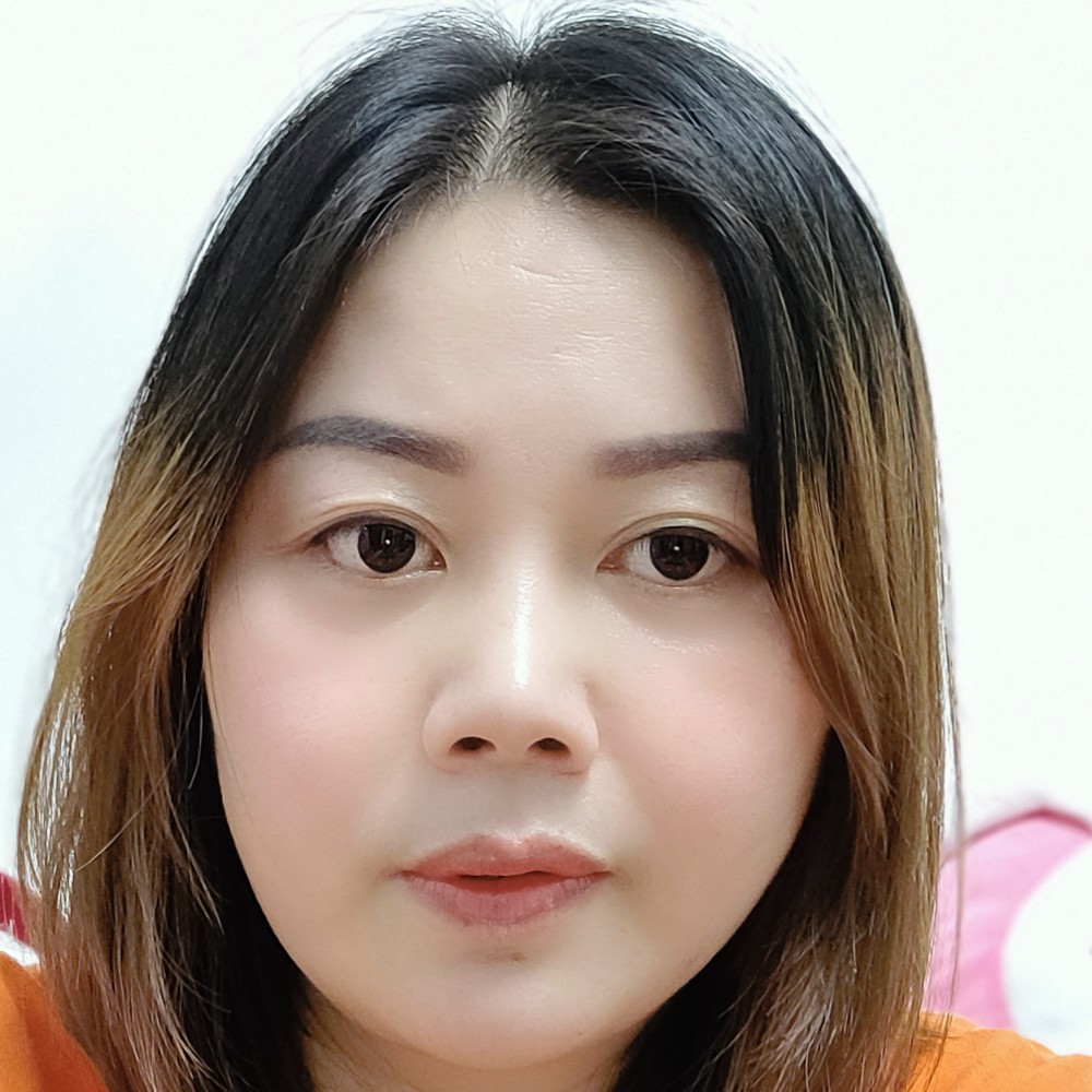 小海豚拿洁净的照片