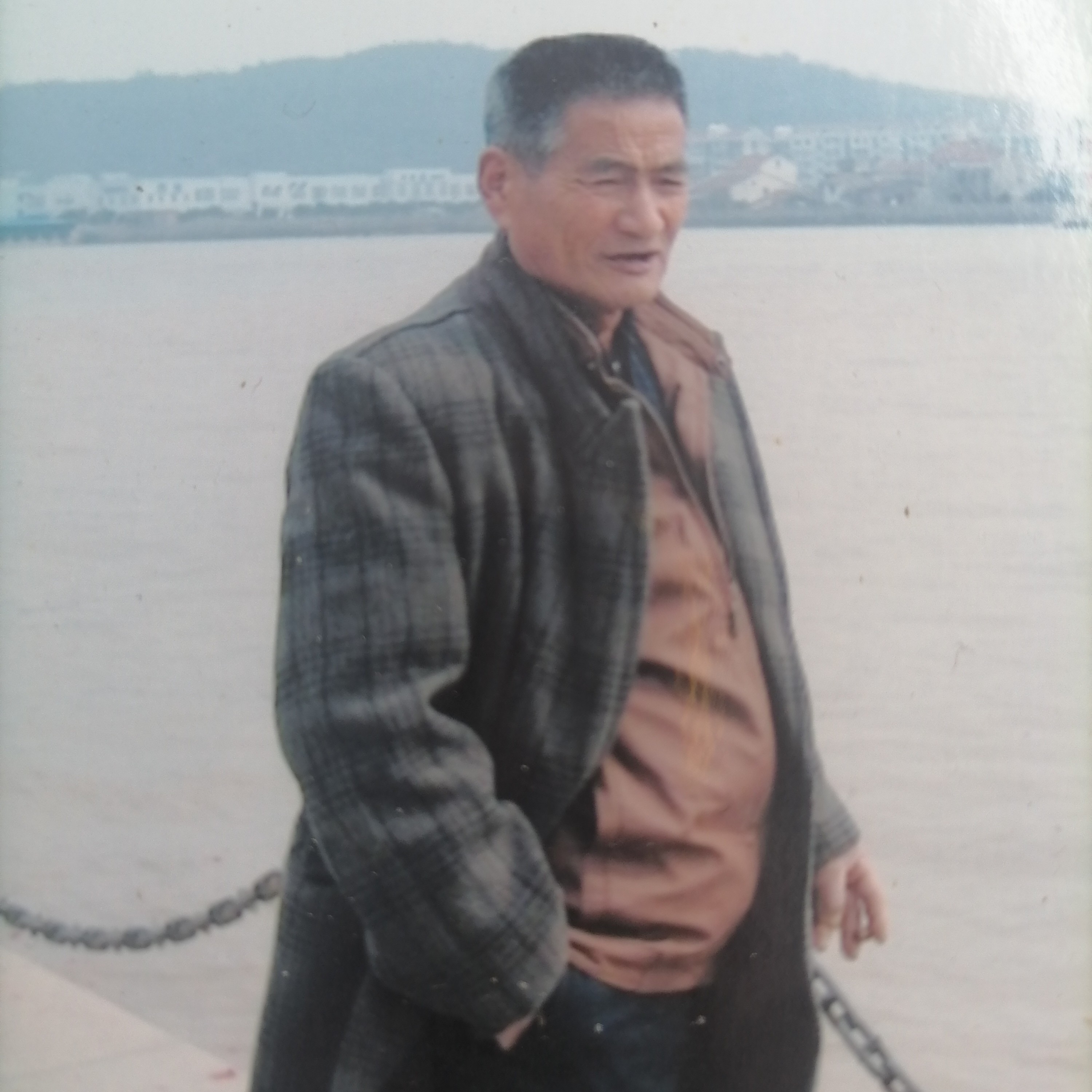 懦弱的黑裤的照片