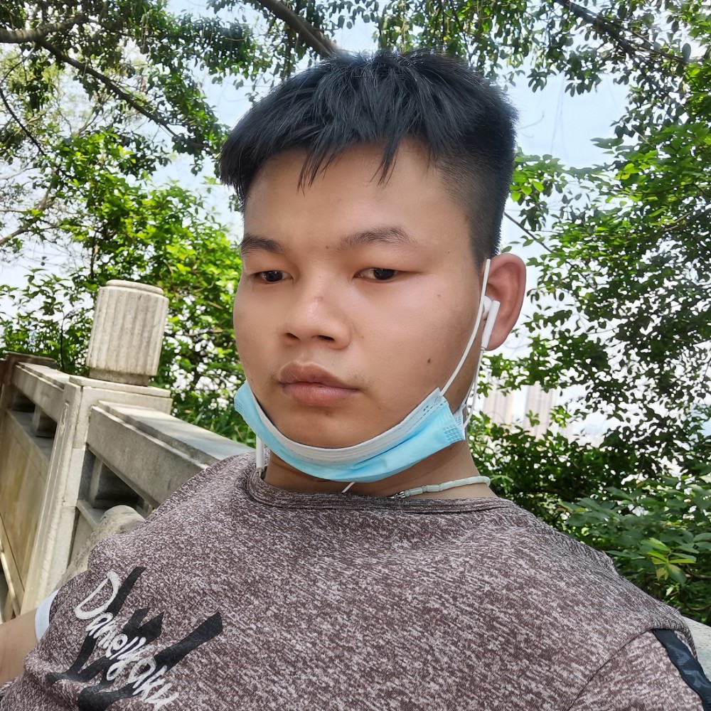 小李没人爱的照片