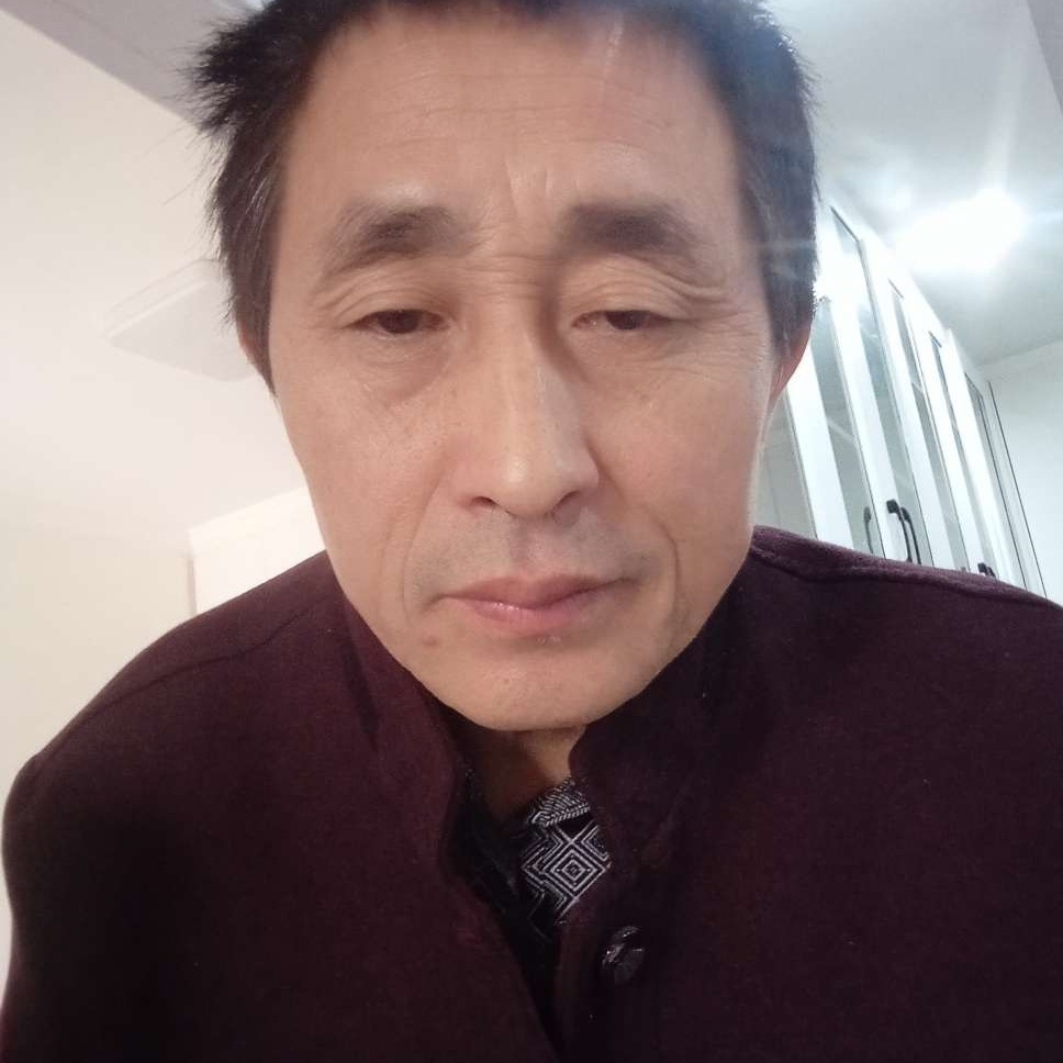 哈密瓜回眸能干的照片
