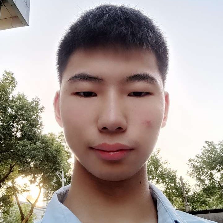 小祥真害羞的照片