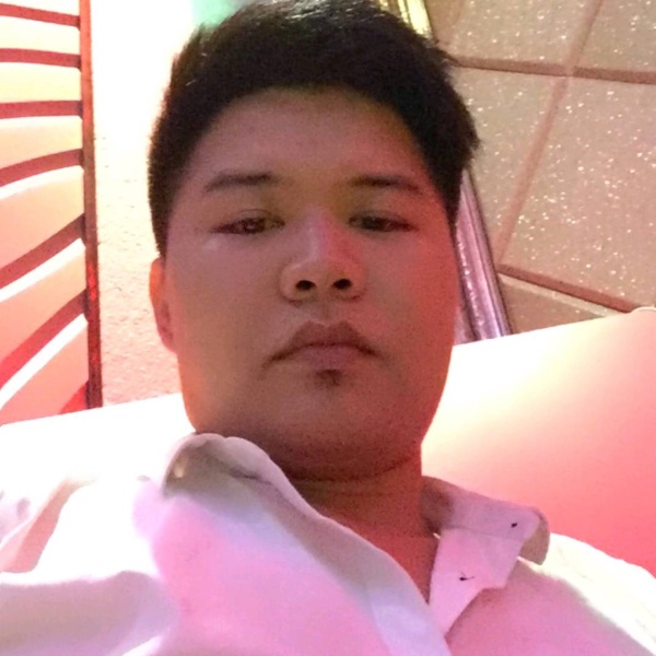 超短裙放弃受伤的照片