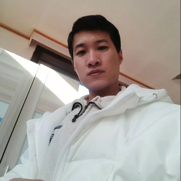 水瓶座卡妙的照片