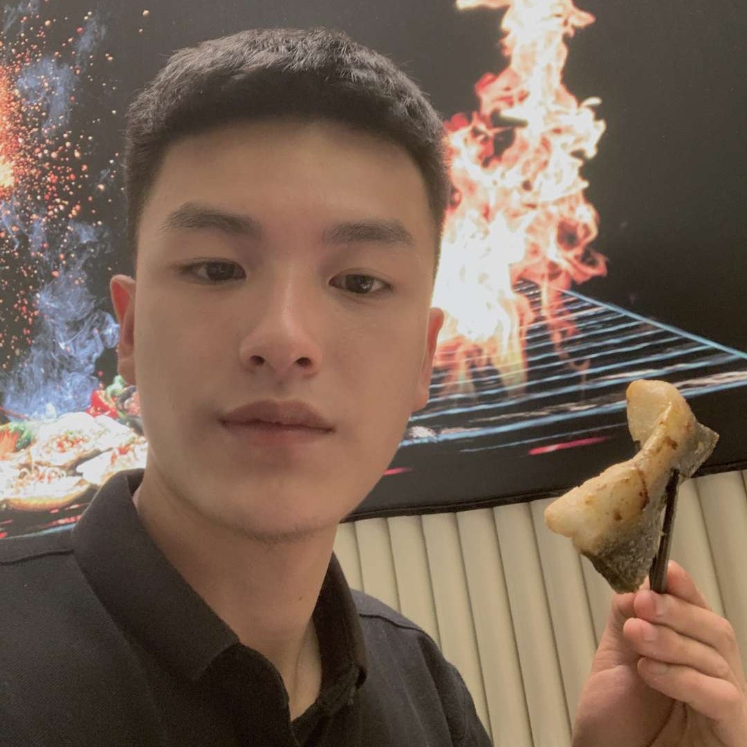 晨阳向淡定的照片