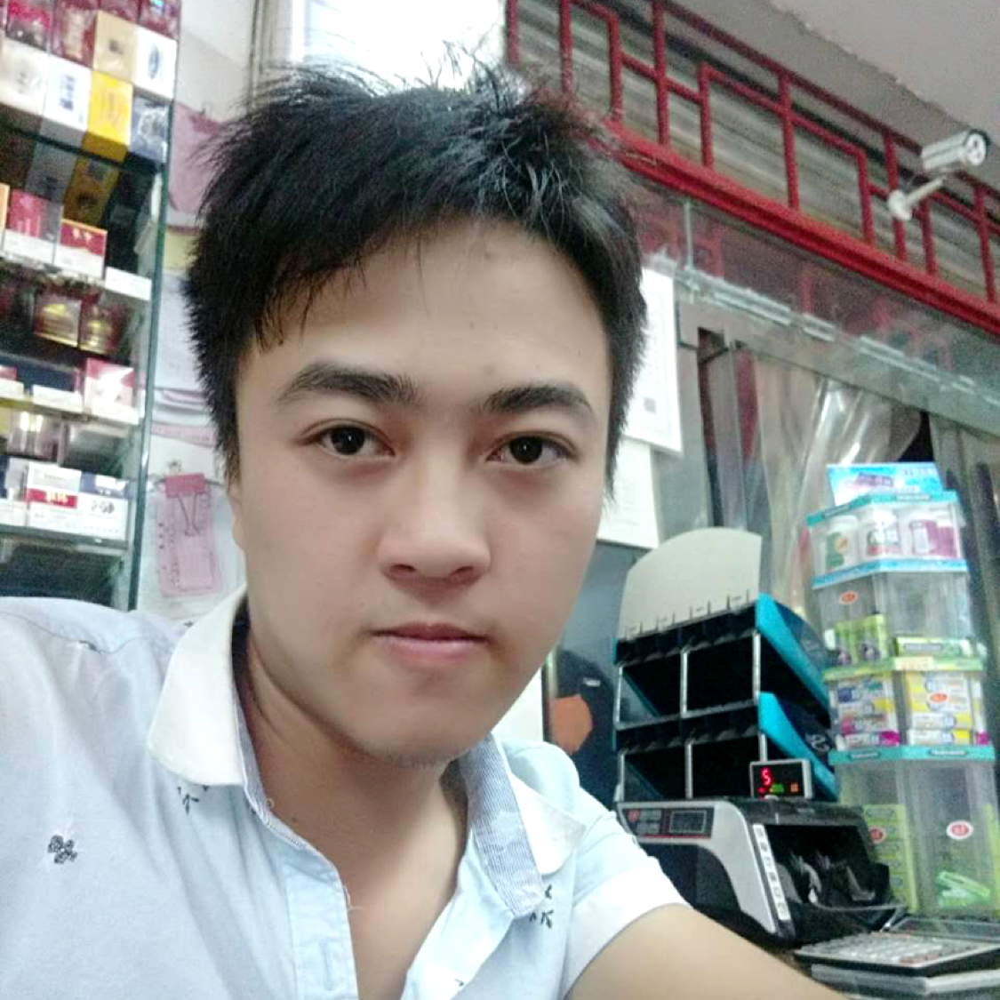偏。执的照片