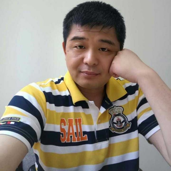 胖头大叔的照片