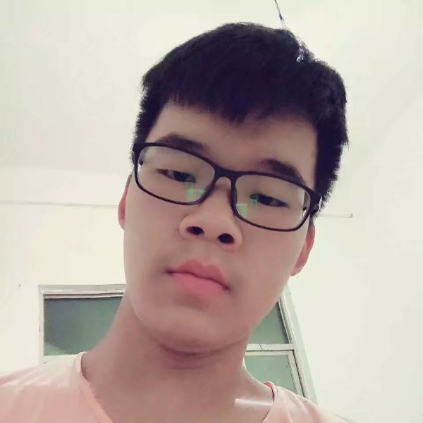 尘宵结实的照片