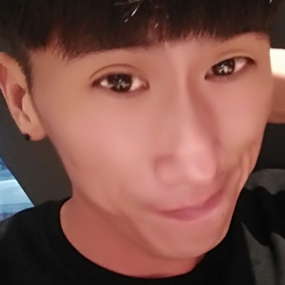 小鱼生叶的照片