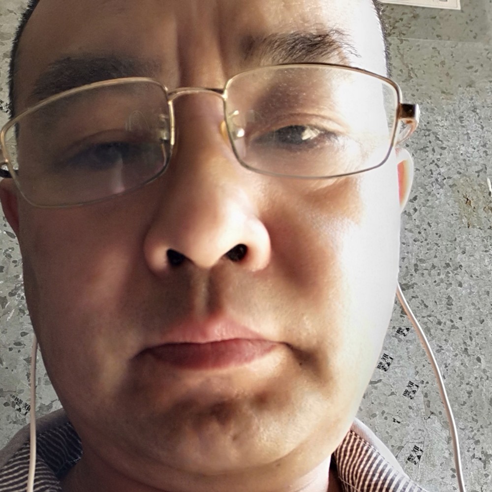 离歌笑土豪的照片