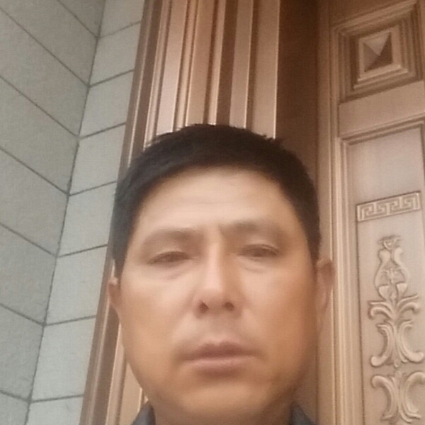 知性放弃哑铃的照片