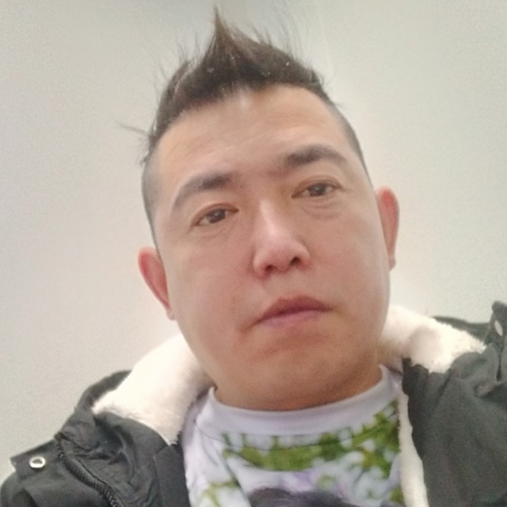 虚心改变眼神的照片