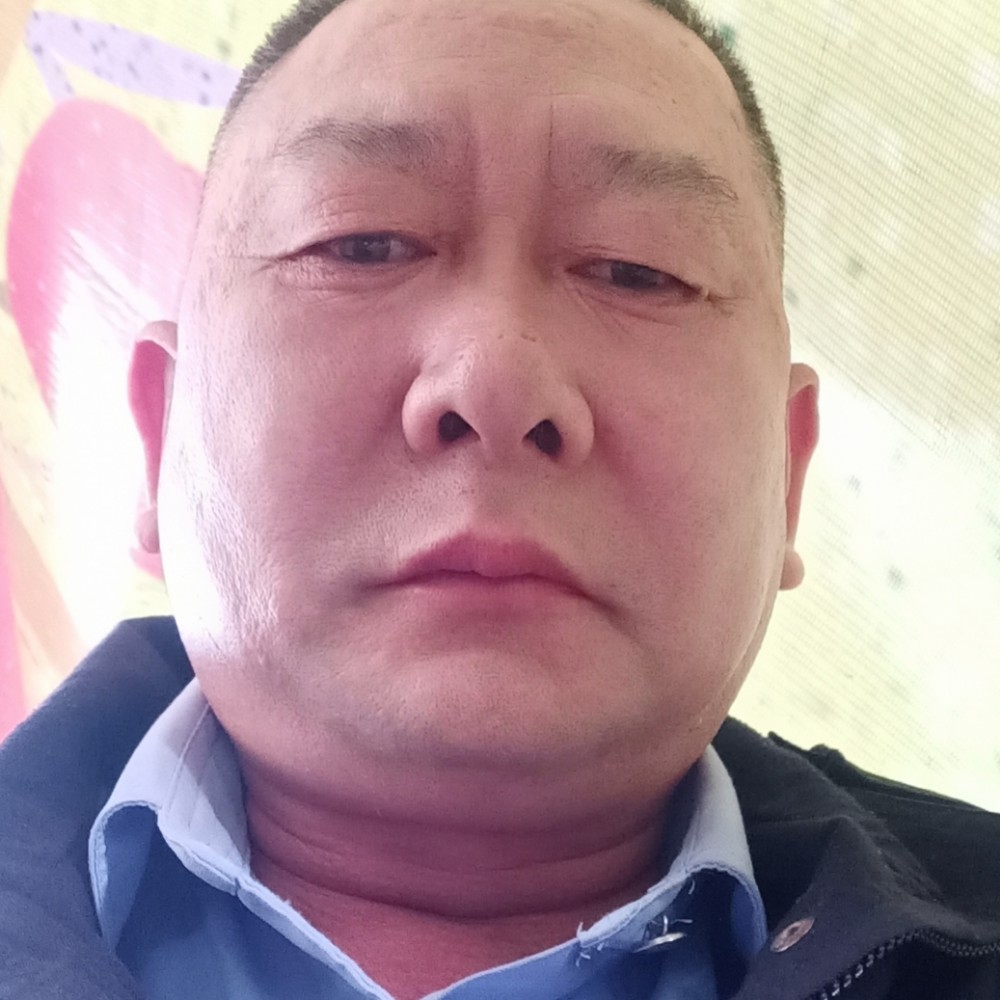 单身倾心枕头的照片
