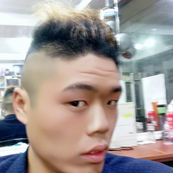 光亮挽手暖光的照片