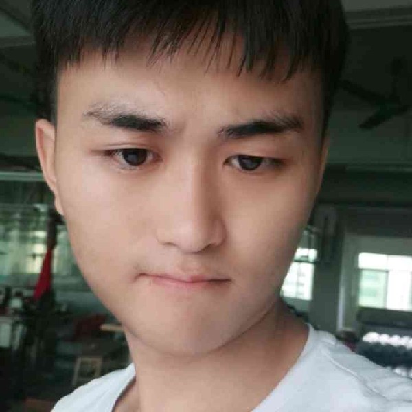 冷眸笑的照片