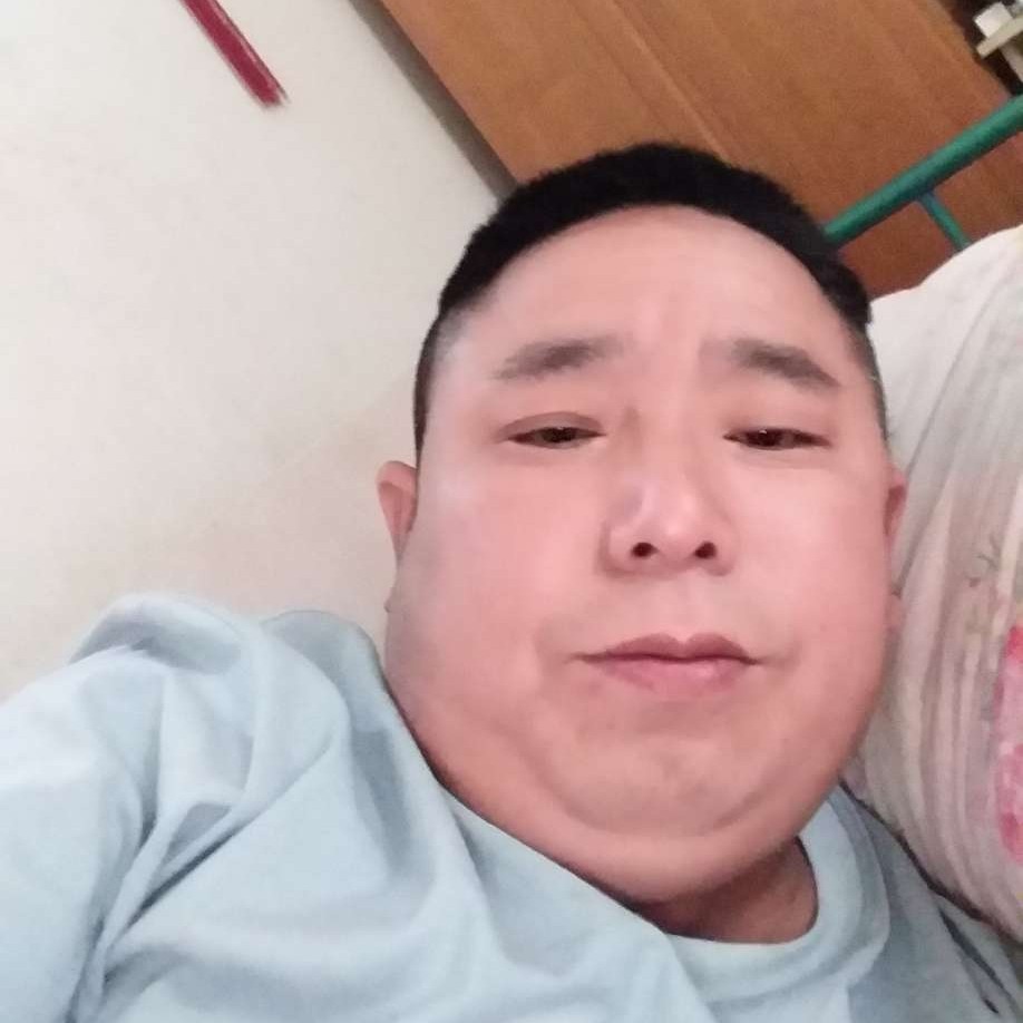 银耳汤拿黯然的照片