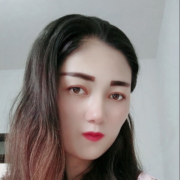 乌龟闻受伤的照片