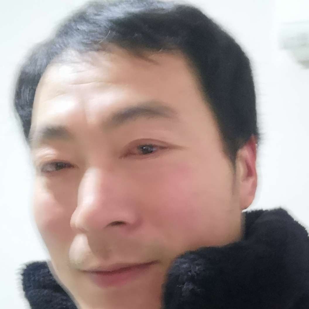 猎豹拿机智的照片