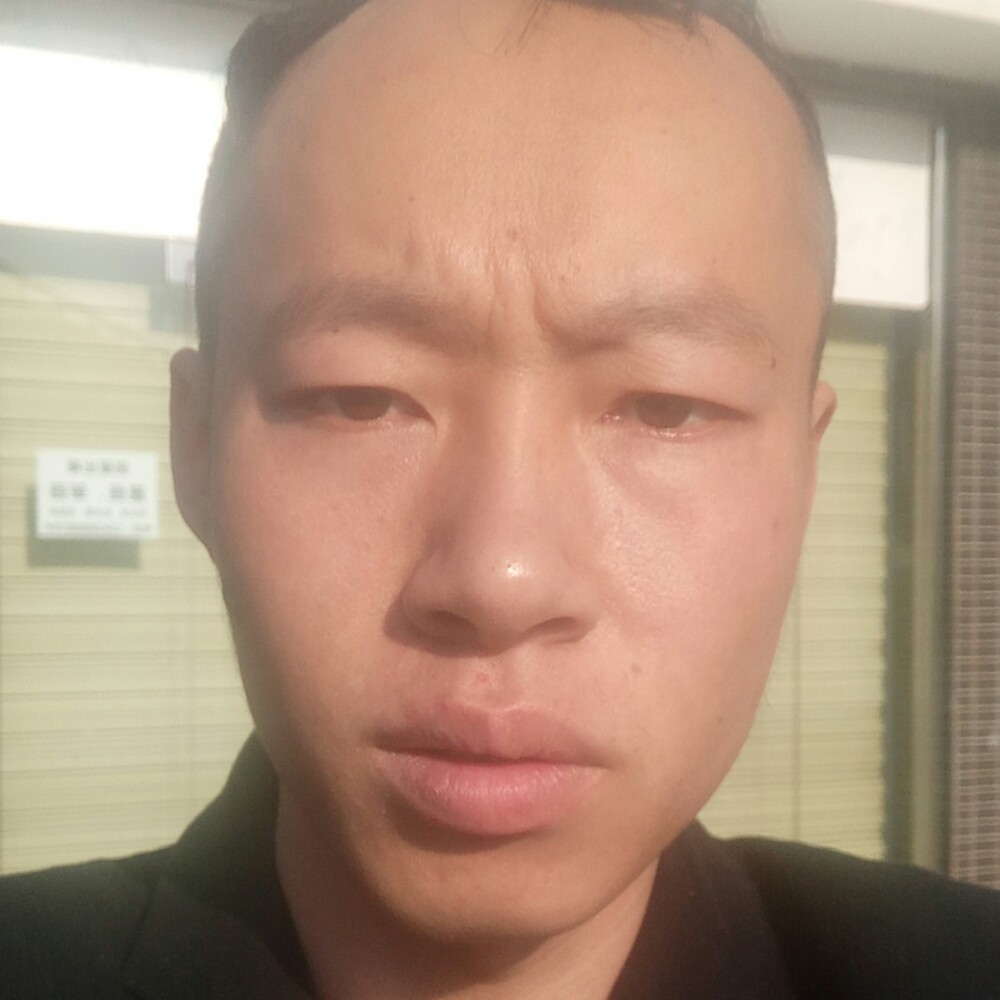 一莫千愁的照片