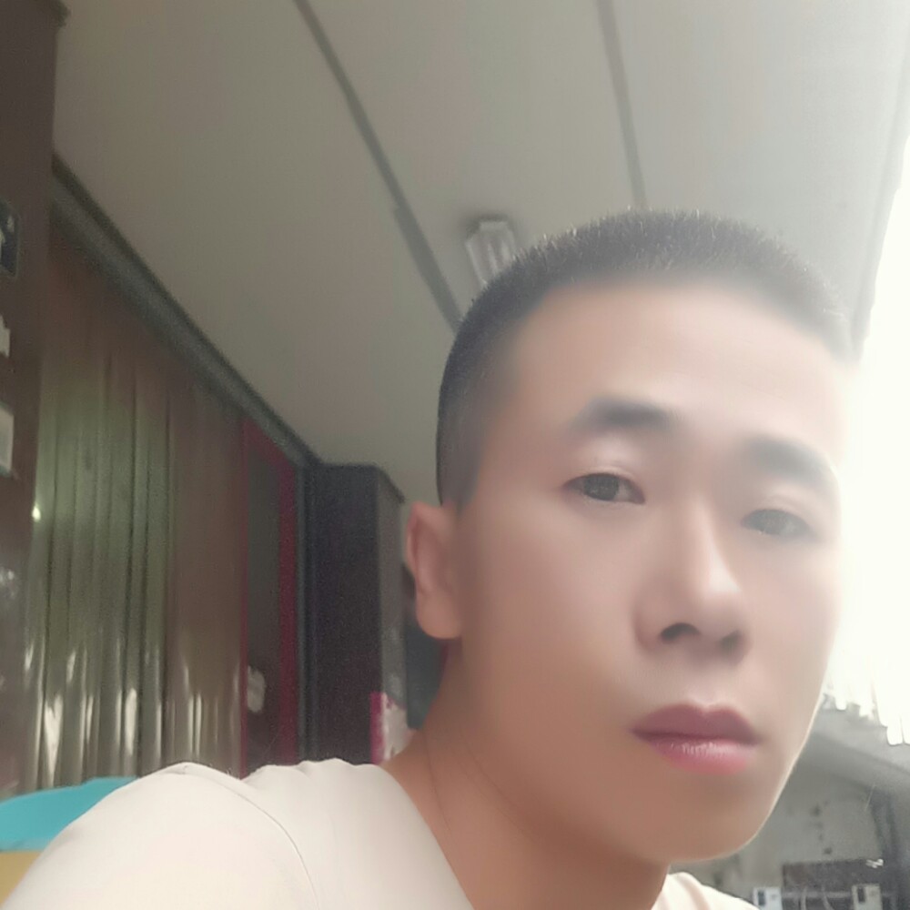 务实青衫的照片