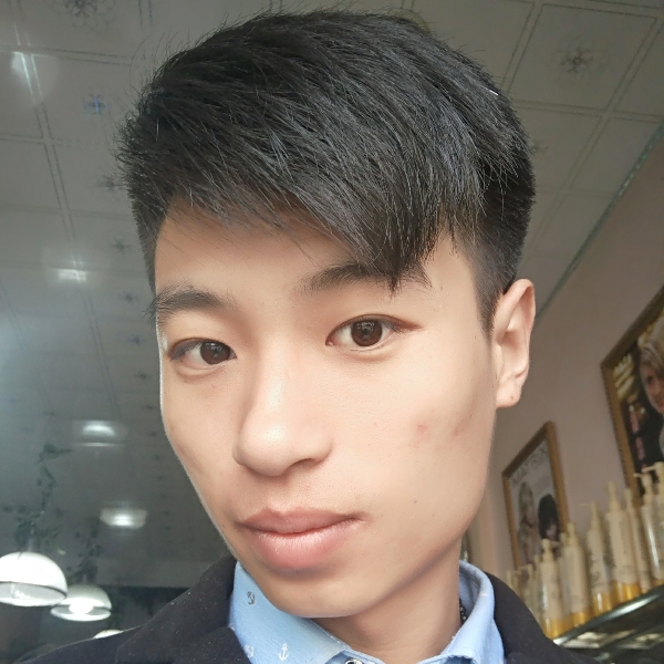 相伴随行的照片