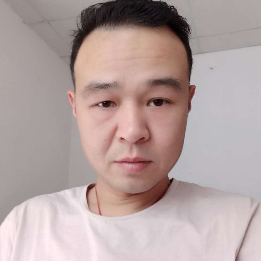 彼年深拥火的照片