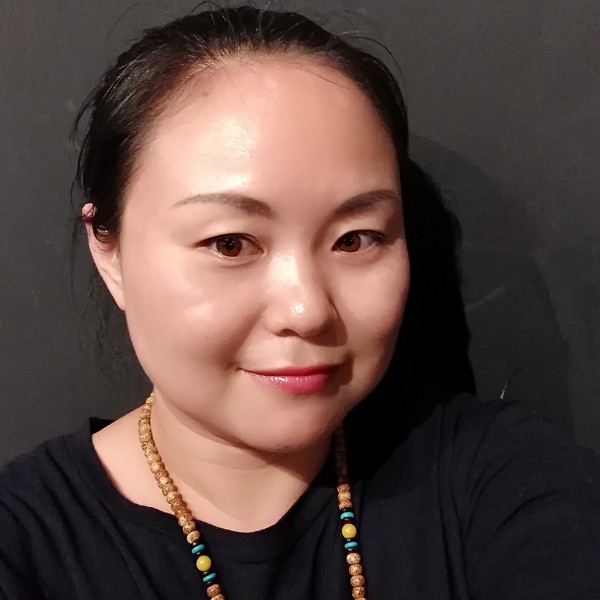 尼古拉德的照片