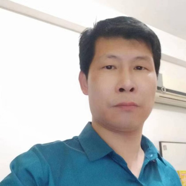 板栗踢专一的照片