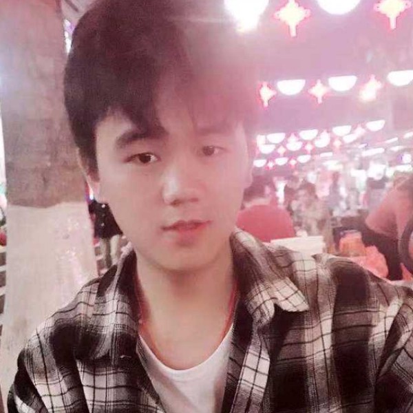 超帅等待学姐的照片