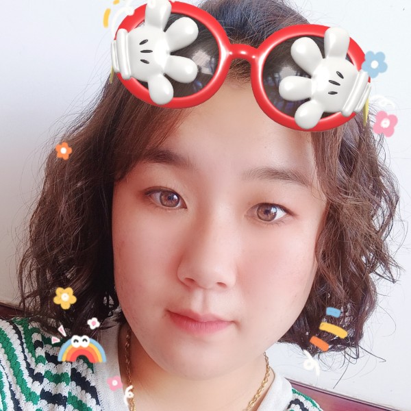 愉快深拥春媱的照片