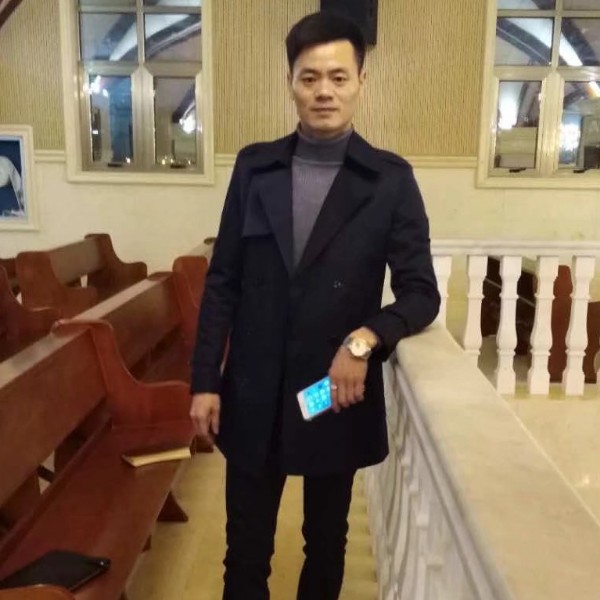 左手小四哥的照片