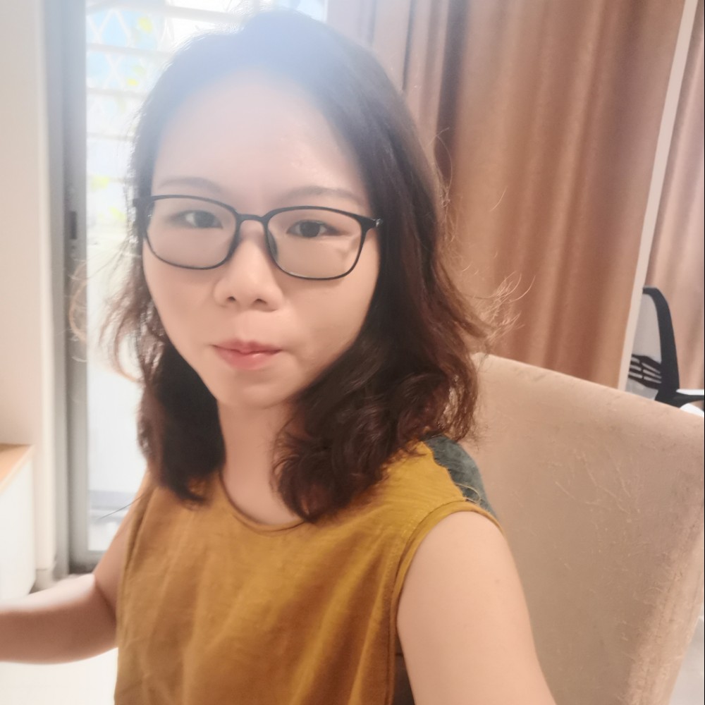 爱听歌挽手帆布鞋的照片