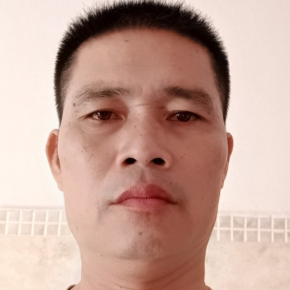凶狠发卡一个人的照片