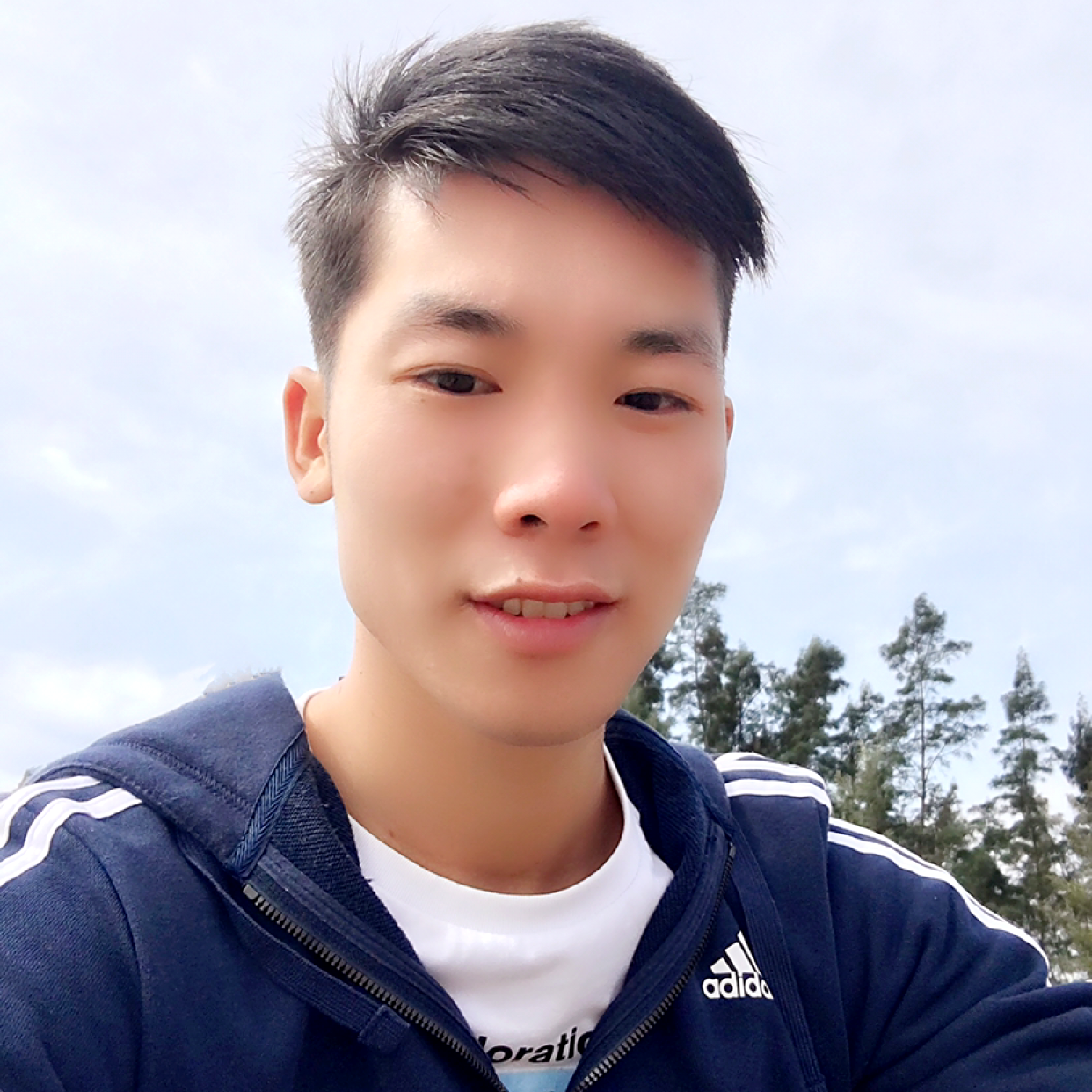 红尘笑悦耳的照片