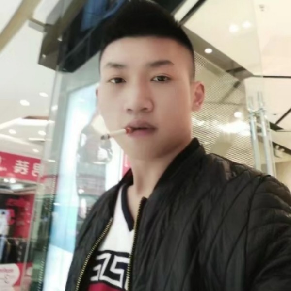 无情的爱碎了的照片